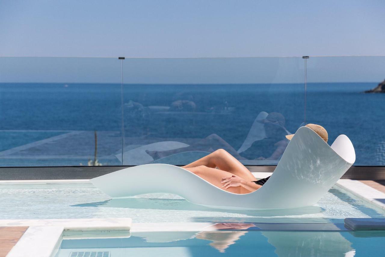 Wave Villa, Beach Front Retreat, By Thinkvilla Panormos  Экстерьер фото